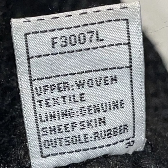 UGG Tall BLACK KNIT BOOTS 9 Cardy SWEATER F3007L Sheepskin Lining Logo Buttons 9 - Picture 2 of 11